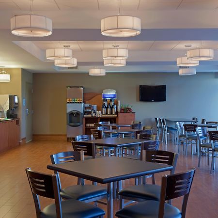 Holiday Inn Express Hotel & Suites Saint - Hyacinthe By Ihg Luaran gambar