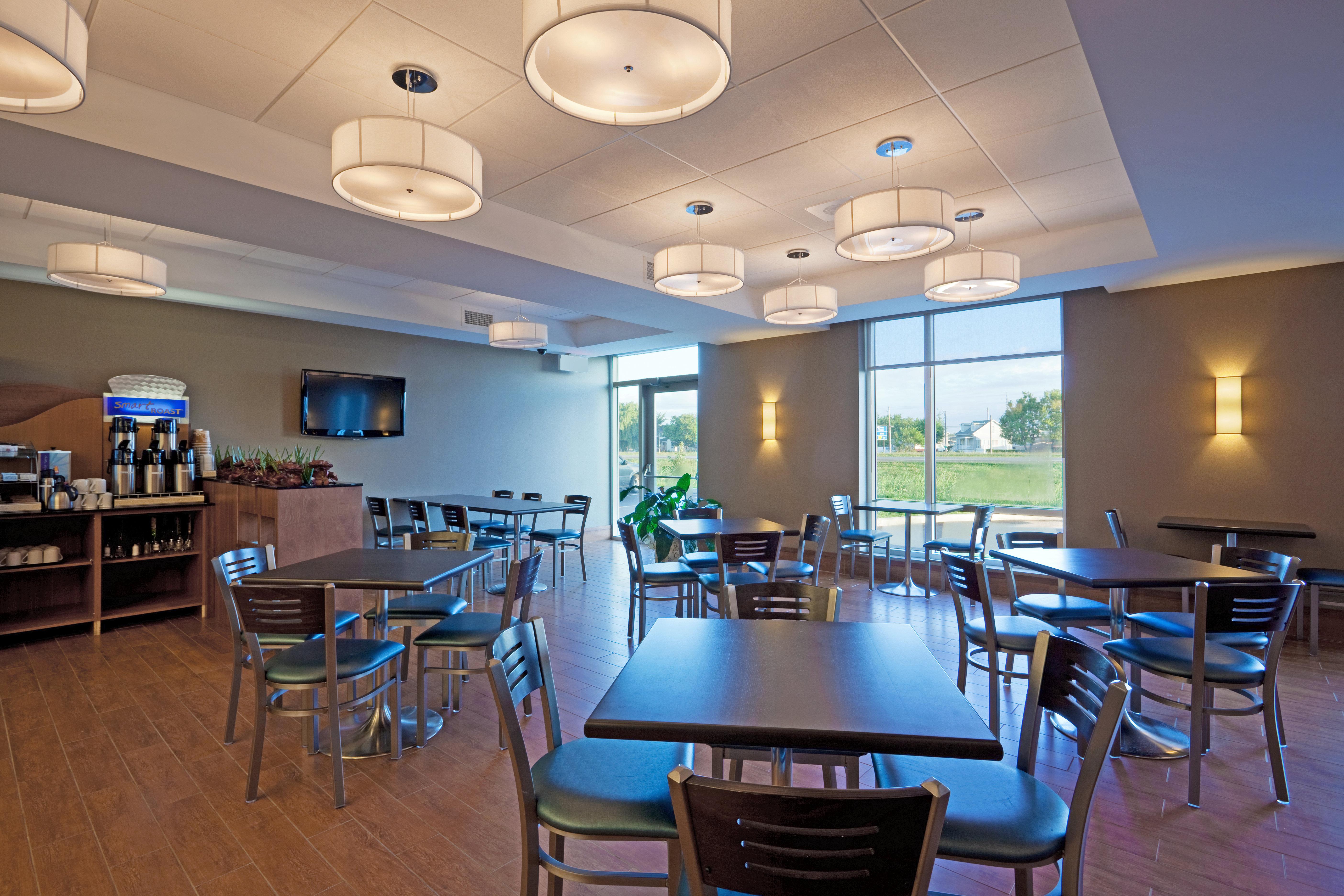 Holiday Inn Express Hotel & Suites Saint - Hyacinthe By Ihg Luaran gambar