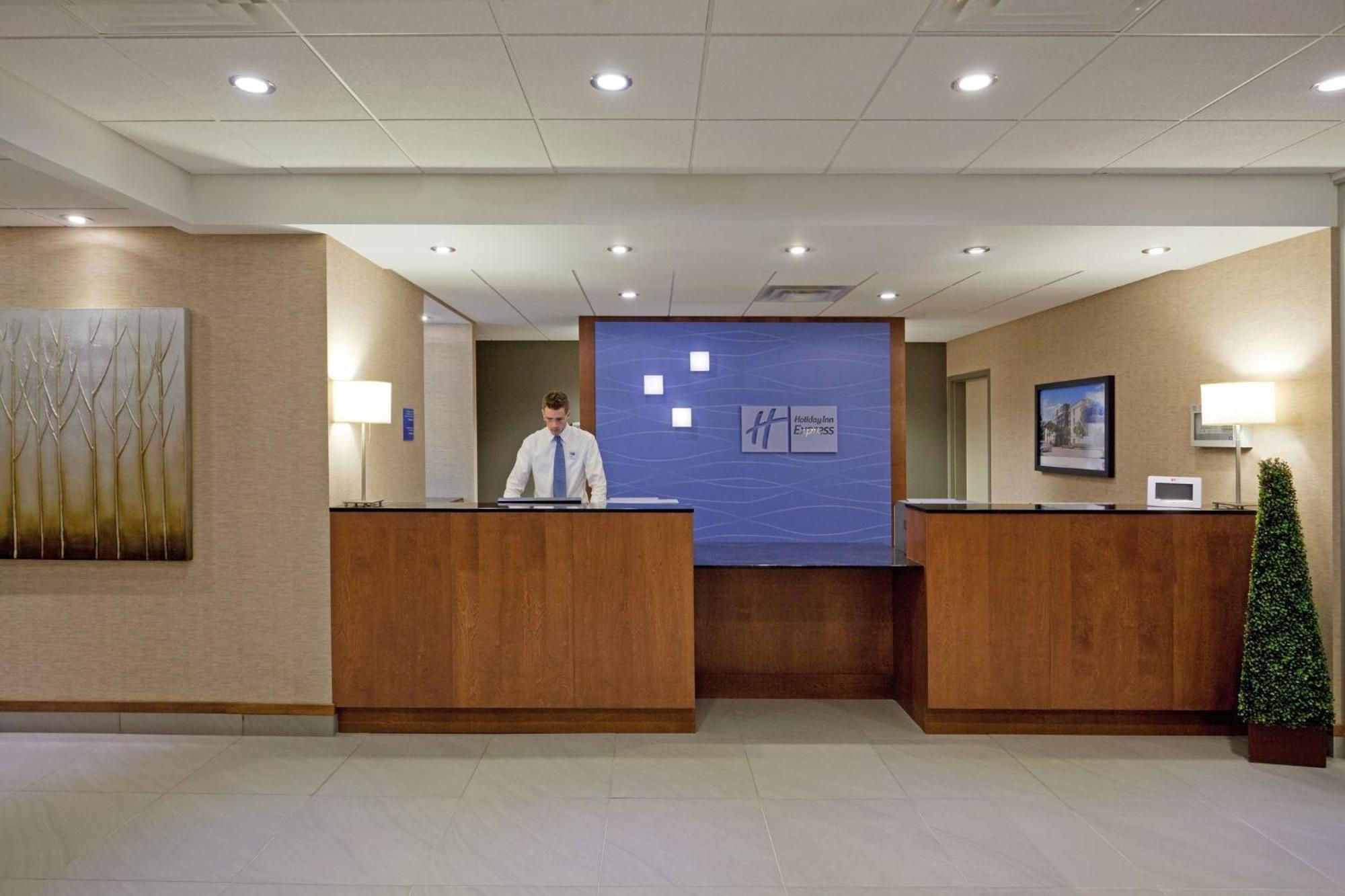 Holiday Inn Express Hotel & Suites Saint - Hyacinthe By Ihg Luaran gambar